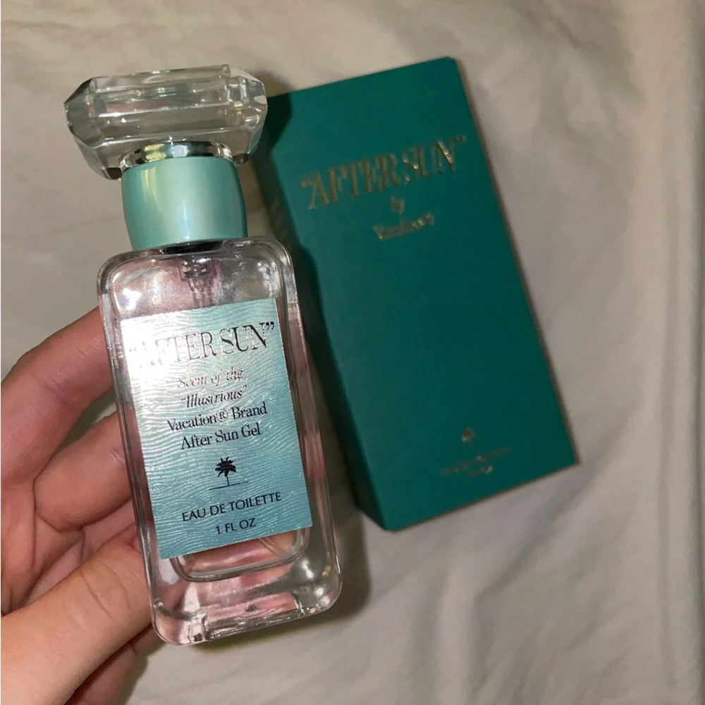 Vacation "After Sun" Eau De Toilette - Picture 9 of 15
